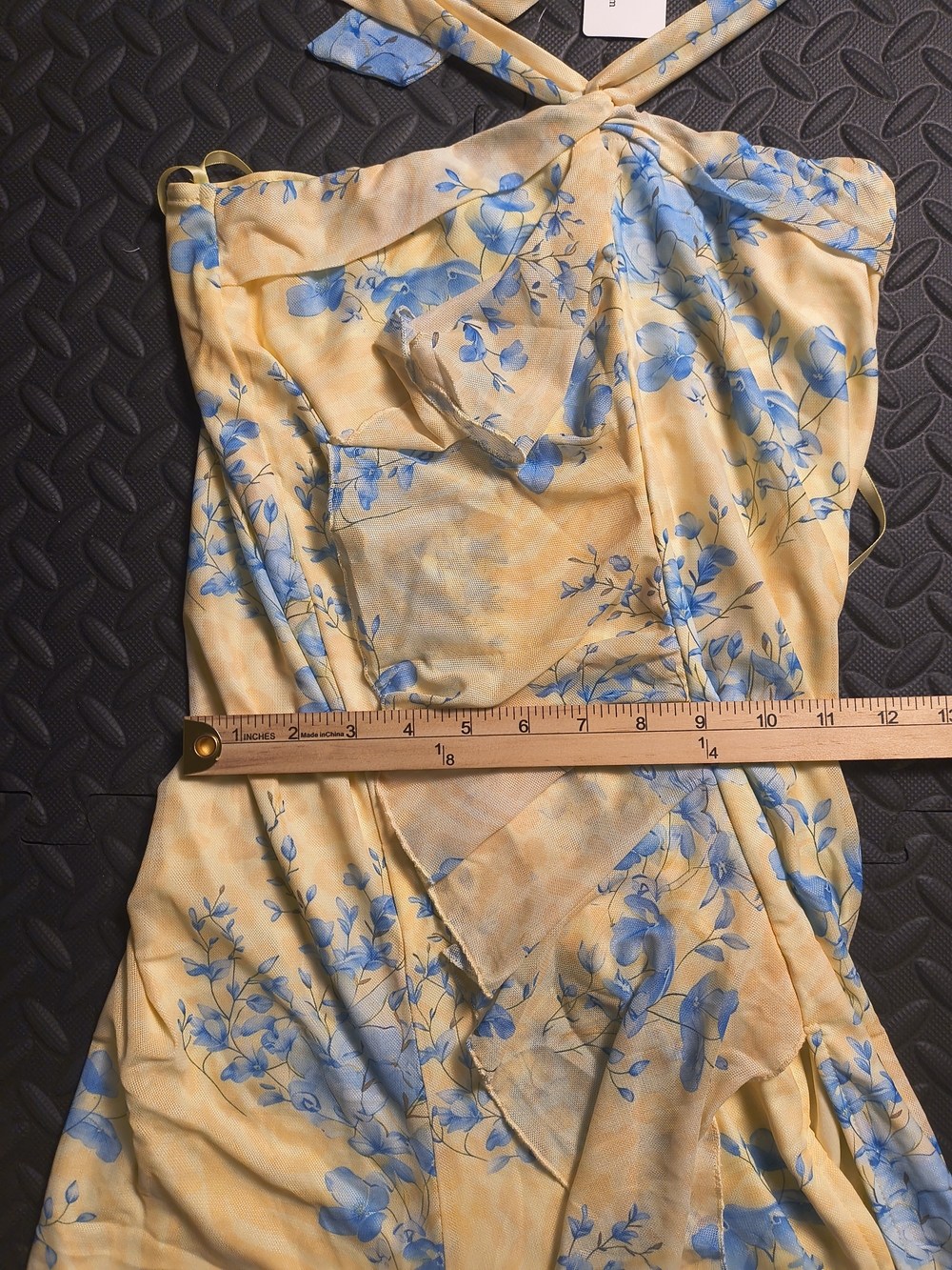 Windsor Chasing Sunlight Floral Cutout Maxi Dress Yellow Size L NWT - Picture 8 of 15